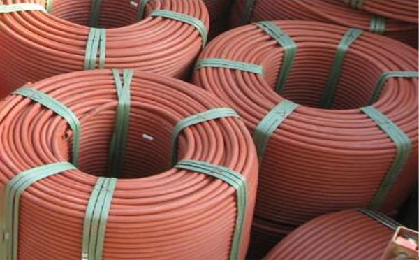 防火安全新标准：聚乙烯阻燃玛多穿线管的选择指南