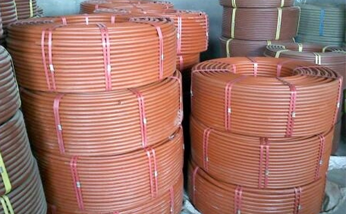 提升工程安全：聚乙烯(RPE)阻燃玛多穿线管在现代建筑中的应用